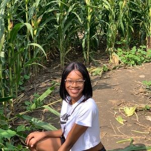 Meet your Posher, Noorah